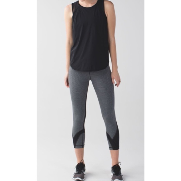 lululemon athletica Pants - Lululemon Run Inspire Crop II All Luxtreme Mini Stripe Heathered Black, size 6